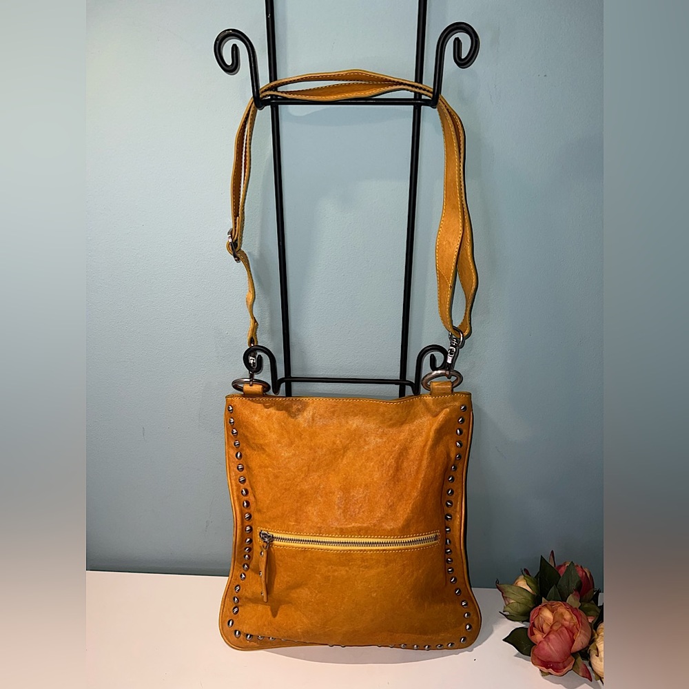 🔥SORIAL NEW YORK DARK YELLOW GENUINE LEATHER STUDDED HOBO CROSSBODY/SHOULDER BAG